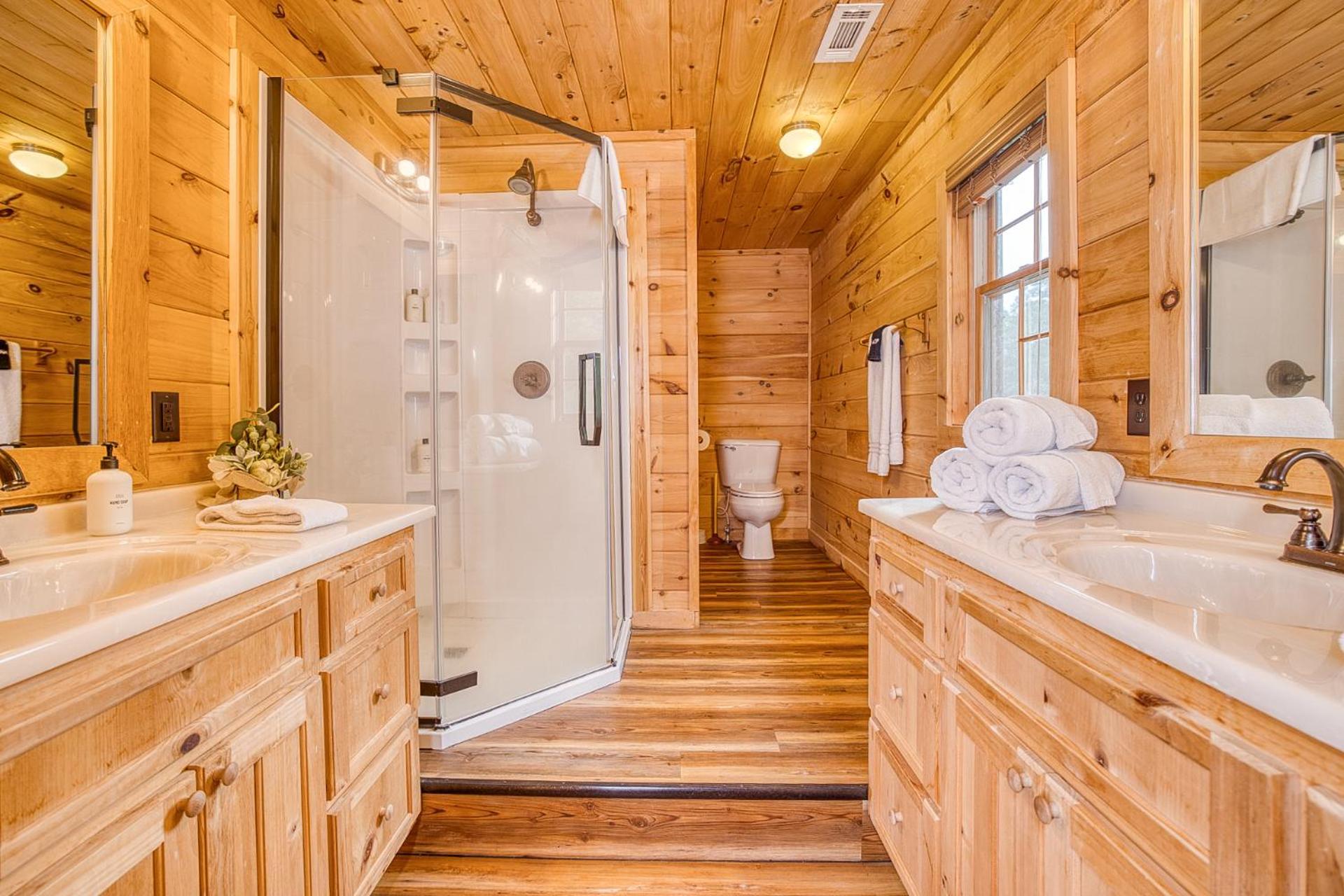 Sky High Lodge By Bk Stays. Large Cabin. Amazing Views. Game Room. Jacuzzi. Six Bedrooms. Sleeps 12 Blue Ridge Exterior photo